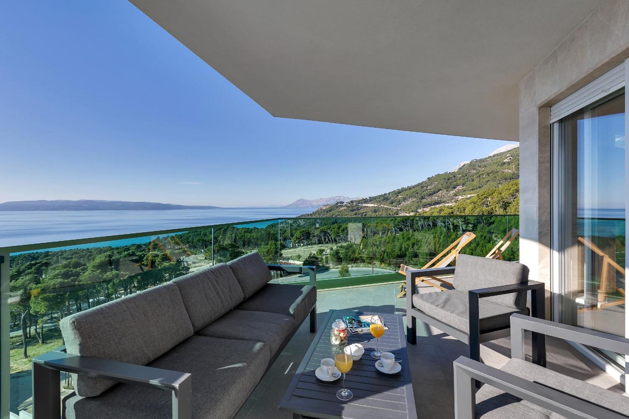 Exclusive Penthouse Big Blue With Private Jacuzzi Apartment Makarska Exterior photo