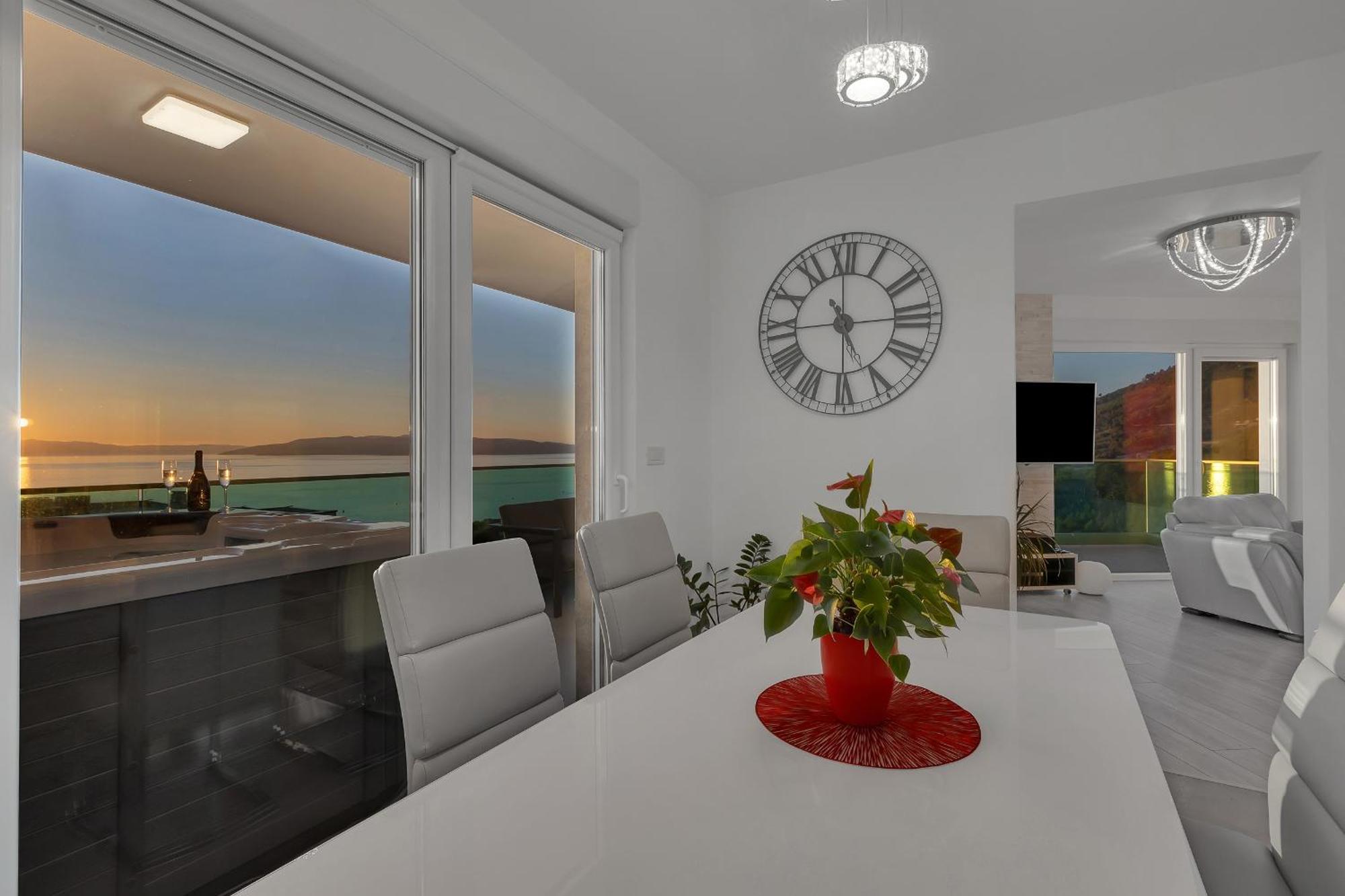 Exclusive Penthouse Big Blue With Private Jacuzzi Apartment Makarska Exterior photo