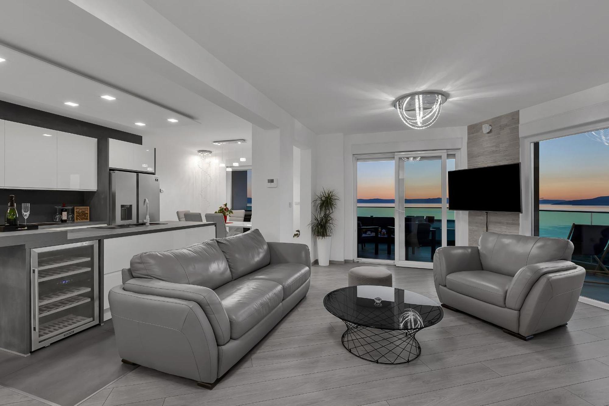 Exclusive Penthouse Big Blue With Private Jacuzzi Apartment Makarska Exterior photo