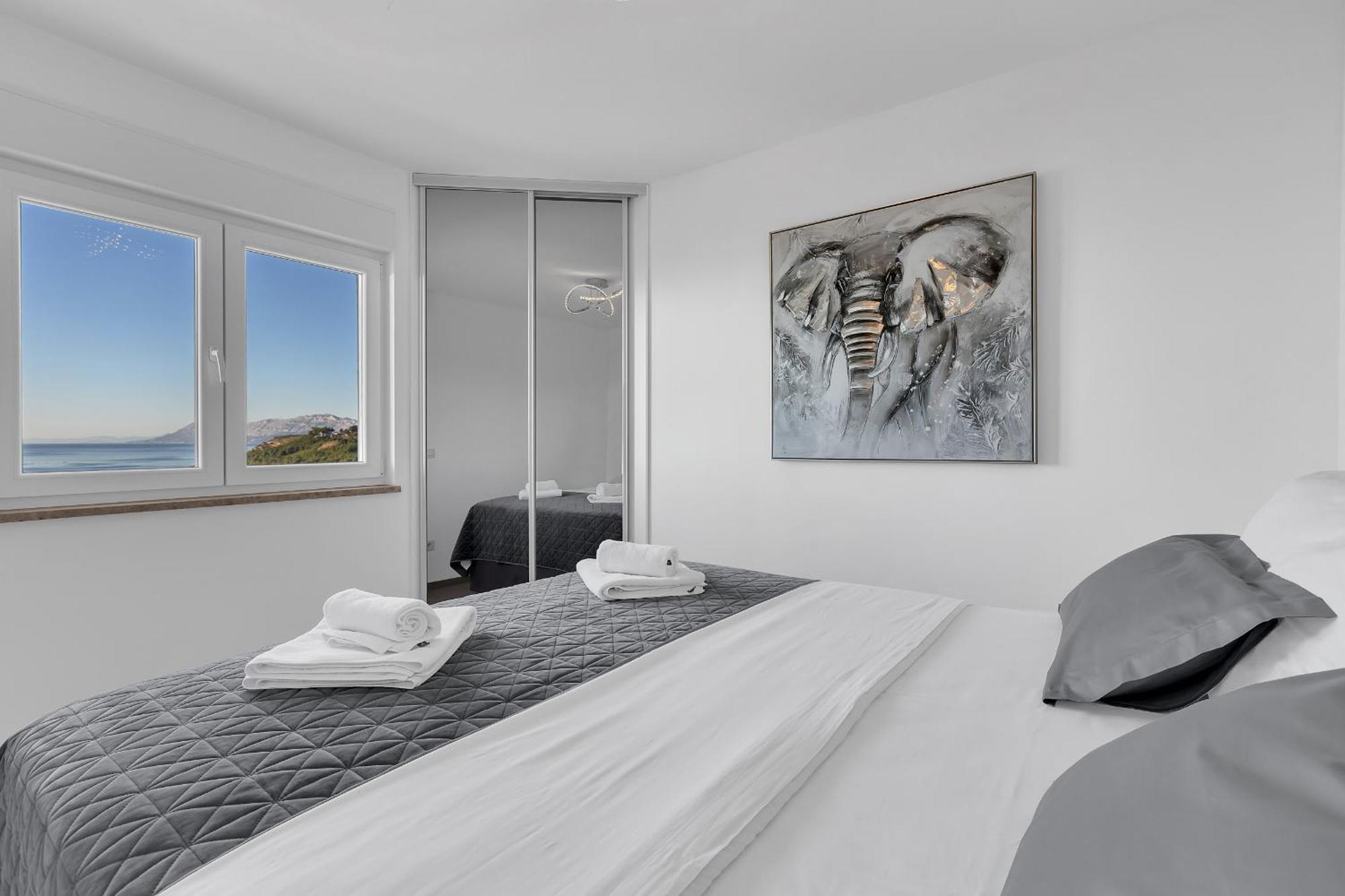 Exclusive Penthouse Big Blue With Private Jacuzzi Apartment Makarska Exterior photo