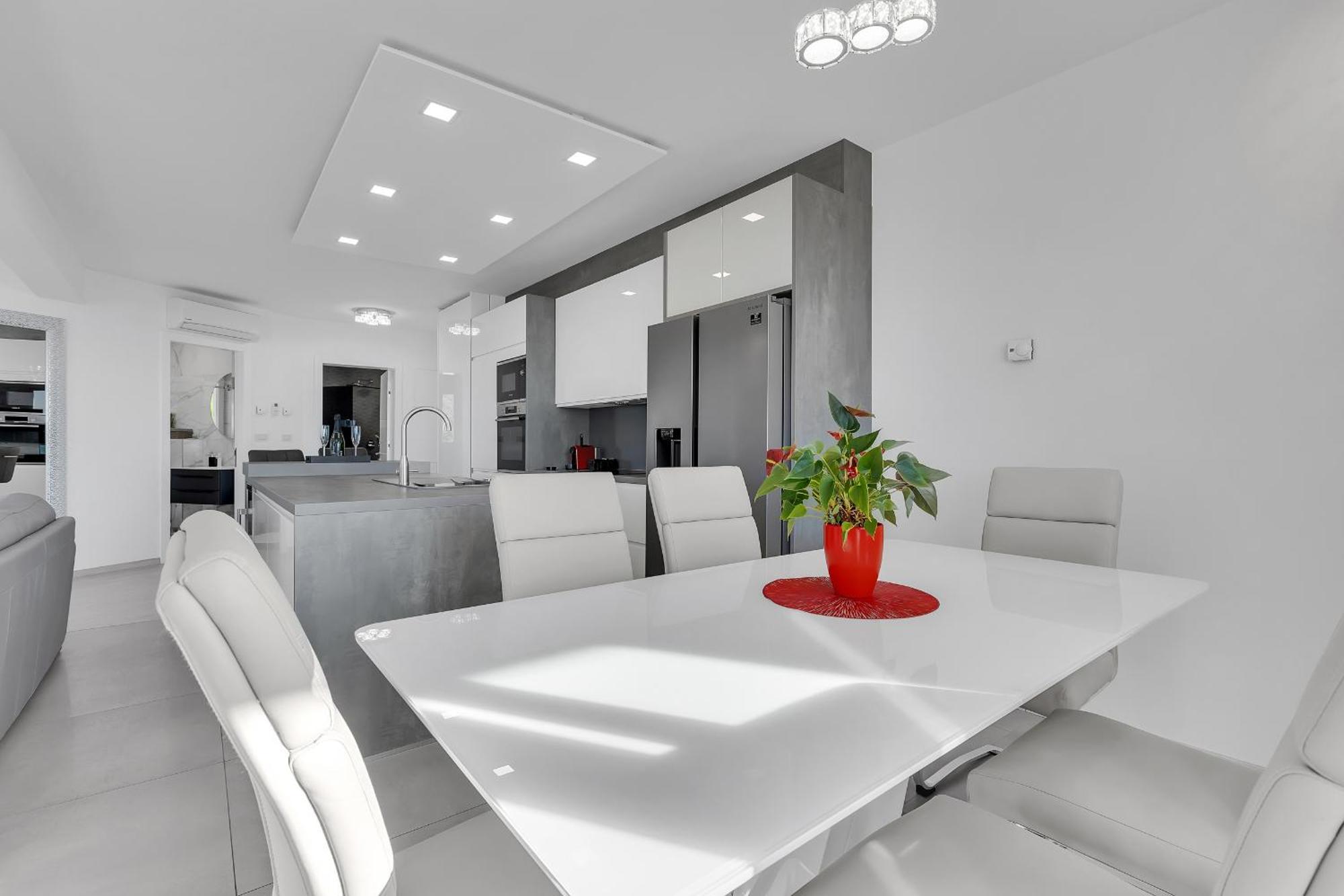 Exclusive Penthouse Big Blue With Private Jacuzzi Apartment Makarska Exterior photo