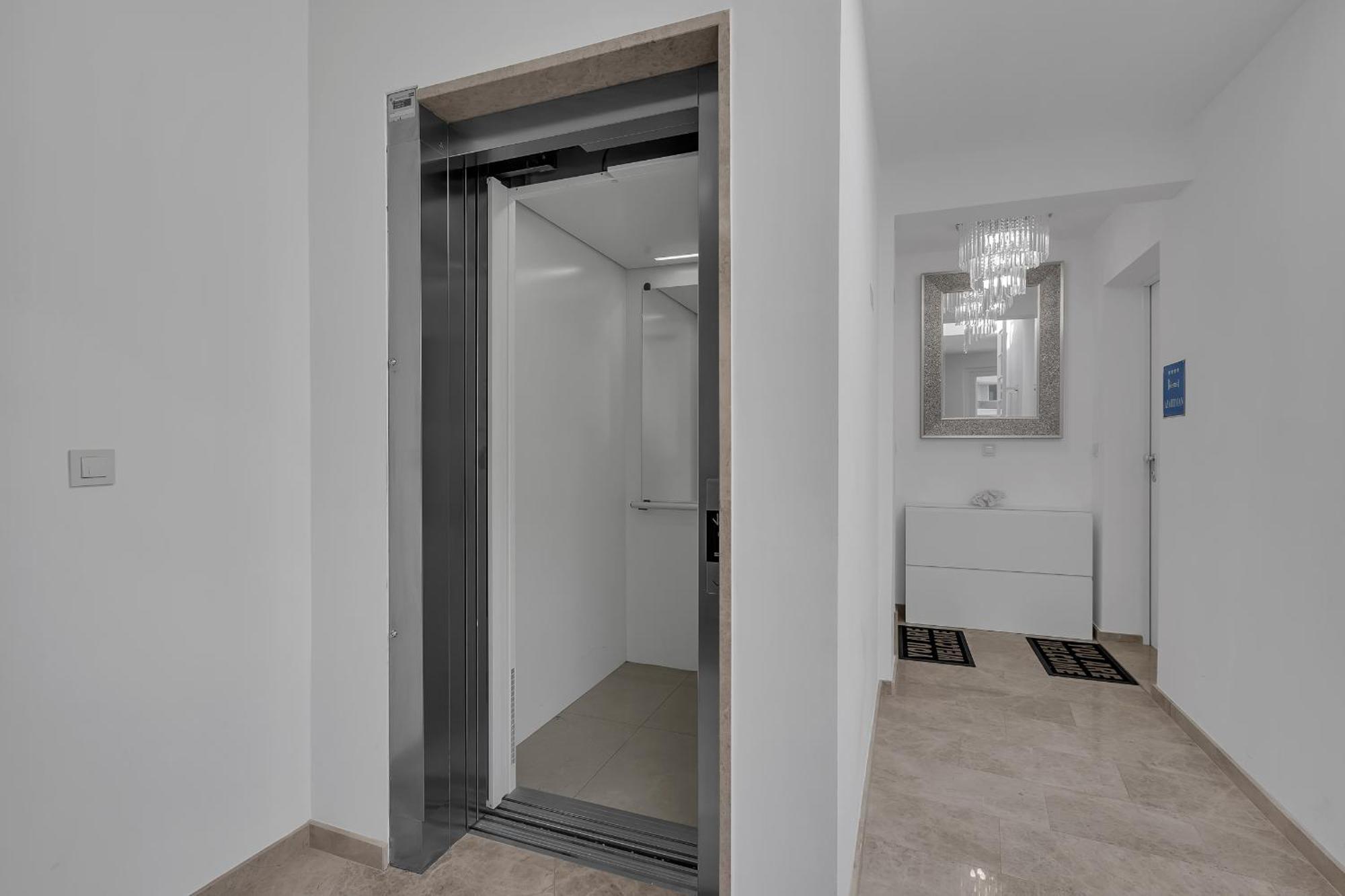 Exclusive Penthouse Big Blue With Private Jacuzzi Apartment Makarska Exterior photo